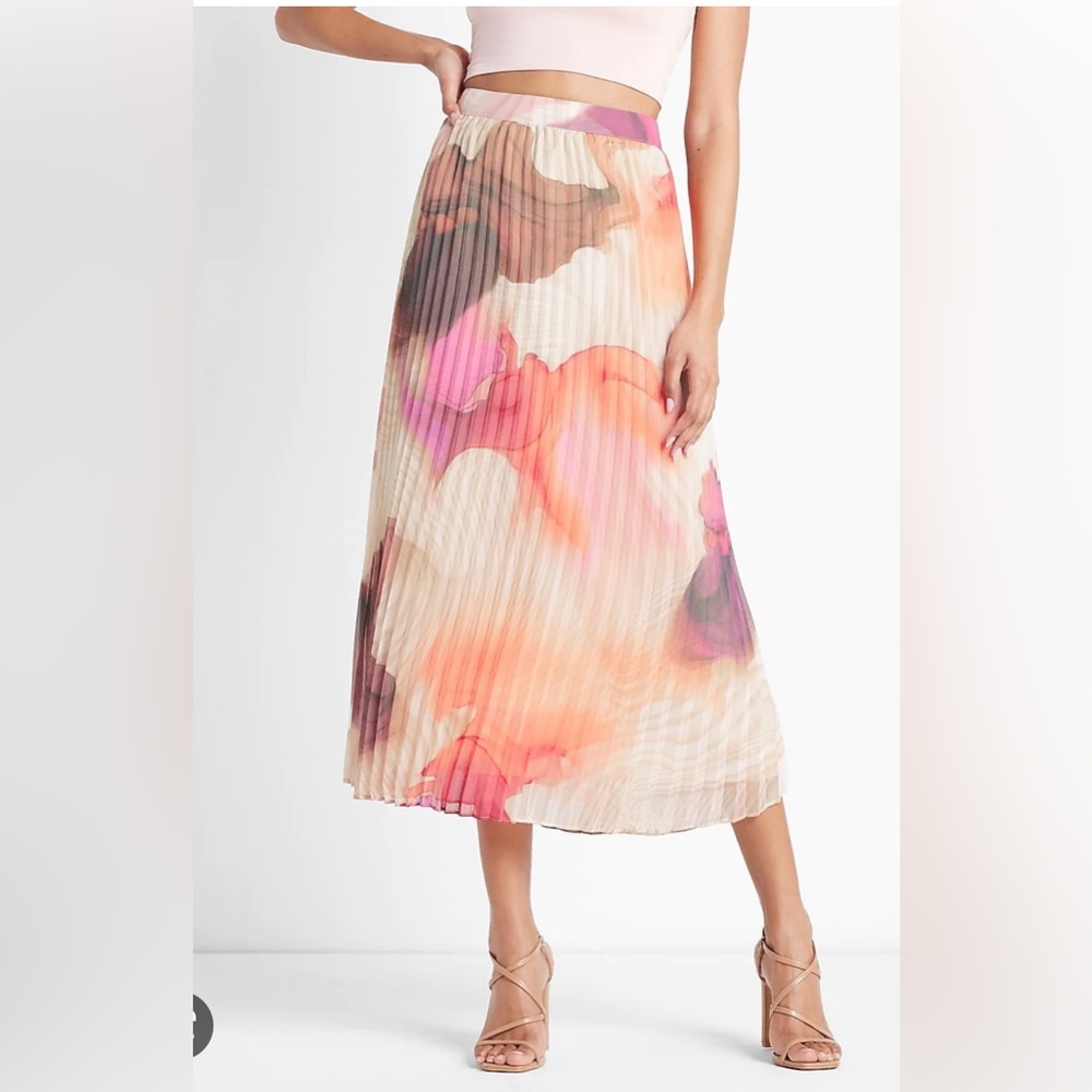 NWOT Express Super High Waisted Printed Pleated Midi Skirt - Size M